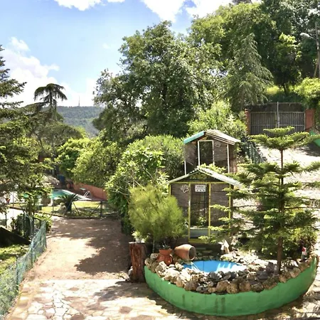 La Casa De Tomate *
