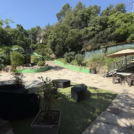 La Casa De Tomate אכסניה